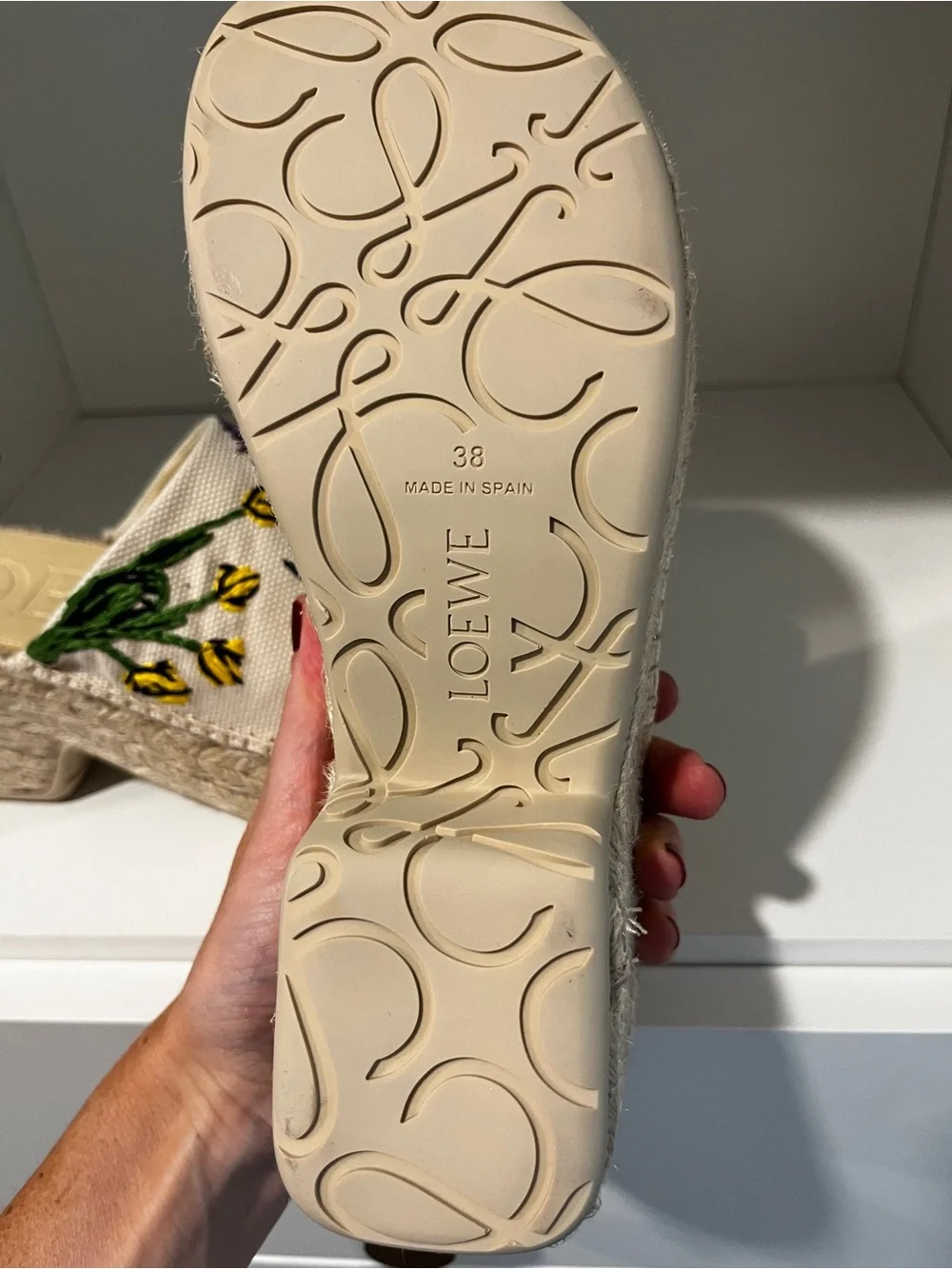 Loewe Women's Cream Floral Embroidered Espadrille Slide - NEVER worn